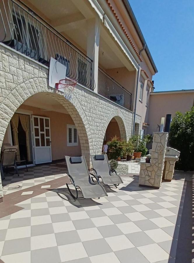 Apartmani Nizic Jadranovo Exterior foto